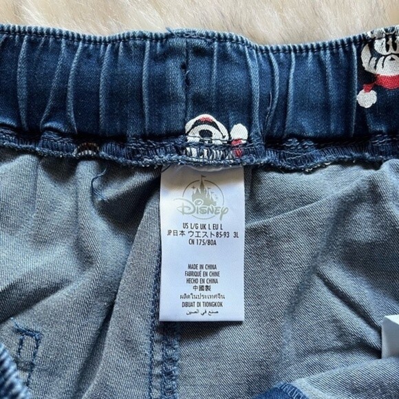 NWT Disney Mickey and Minnie Mouse Christmas Holiday Denim Jogger Jean Pants L - Picture 10 of 12